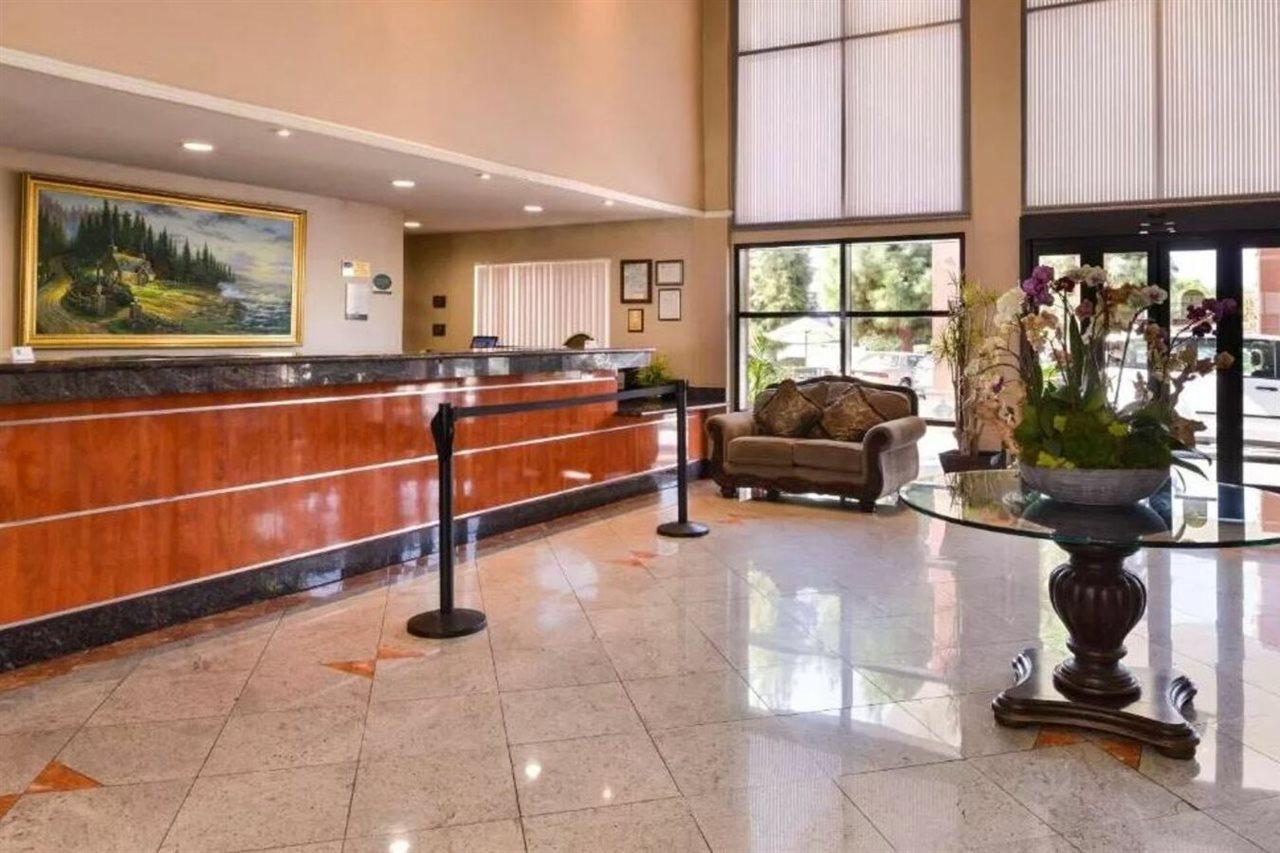 Quality Inn & Suites Walnut - City Of Industry Eksteriør billede