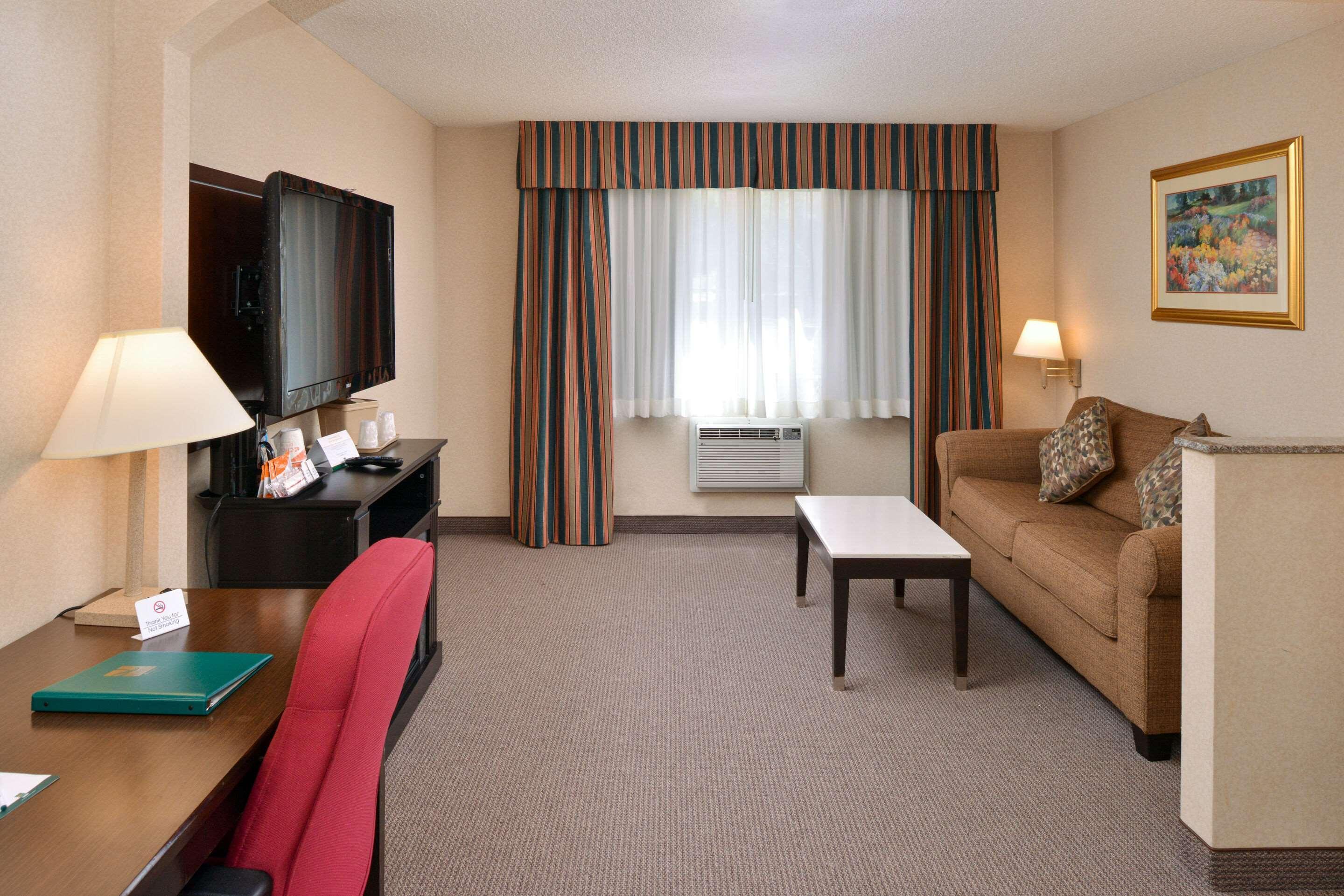 Quality Inn & Suites Walnut - City Of Industry Eksteriør billede