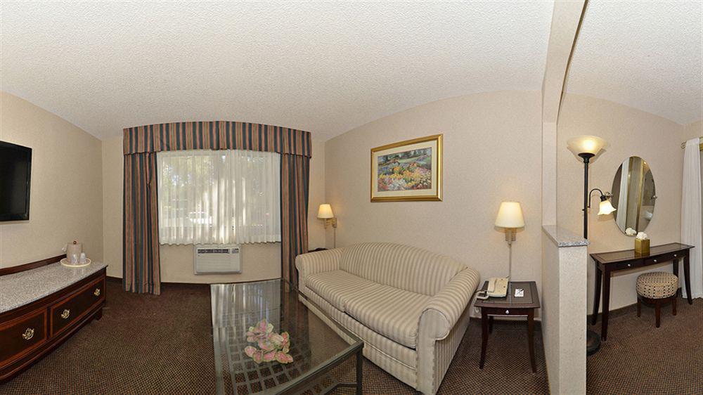 Quality Inn & Suites Walnut - City Of Industry Eksteriør billede